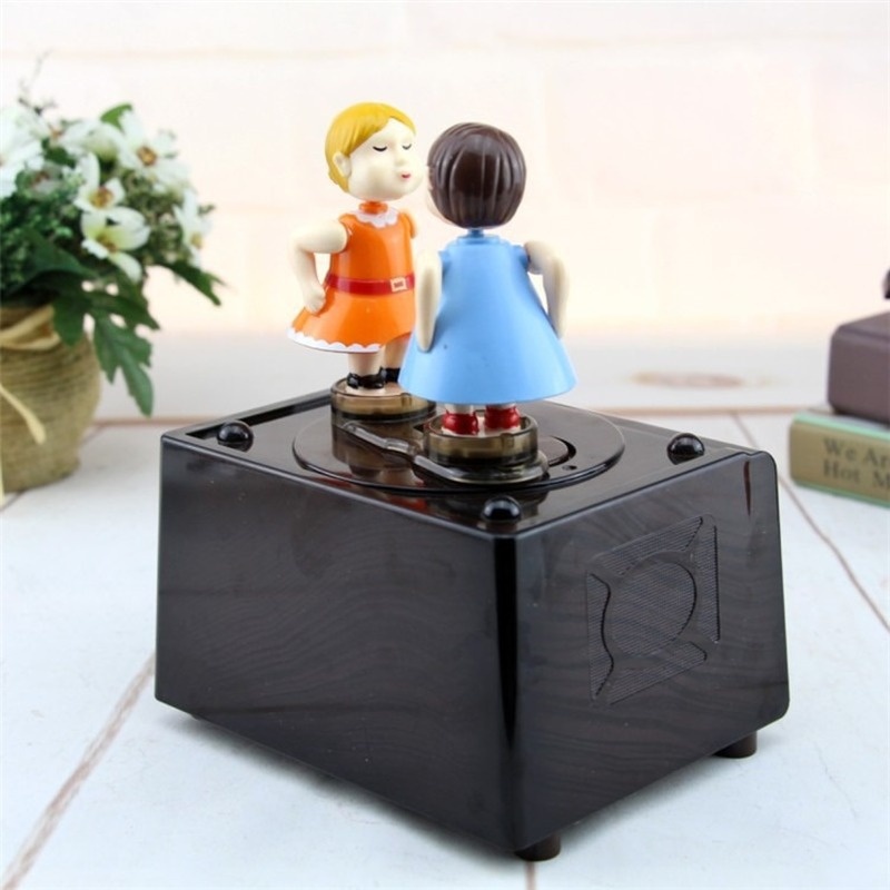 1Set Couple Kiss Music Box Bir - Snow Globe Musical ulasan dan harga